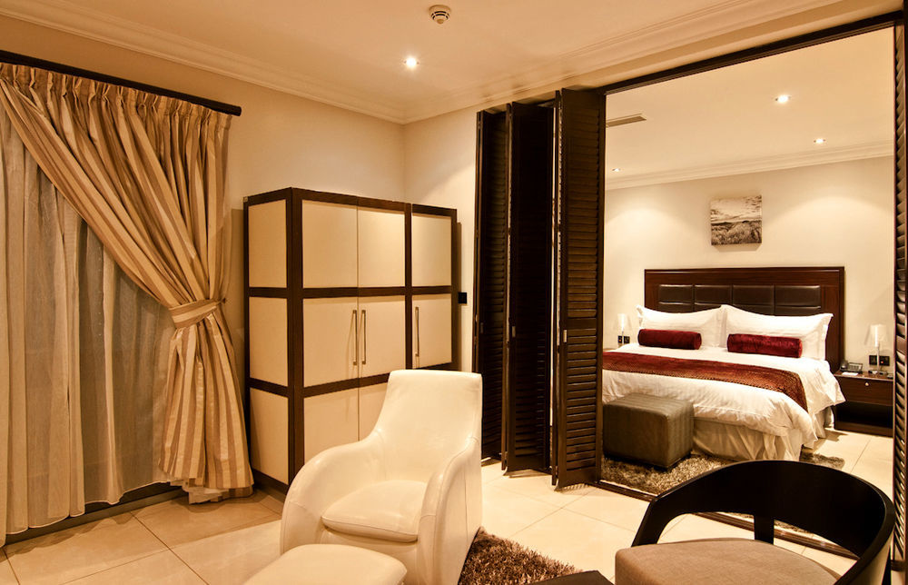 L'Eola Suites Abuja Esterno foto