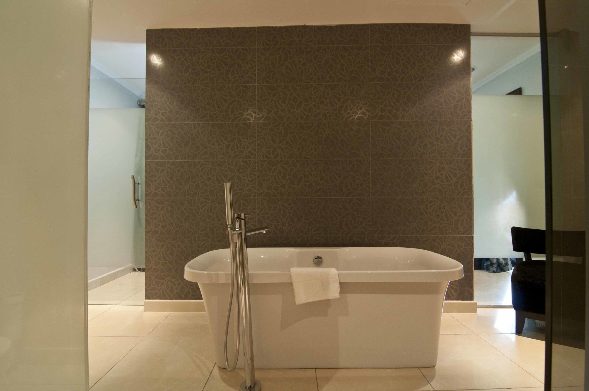 L'Eola Suites Abuja Esterno foto