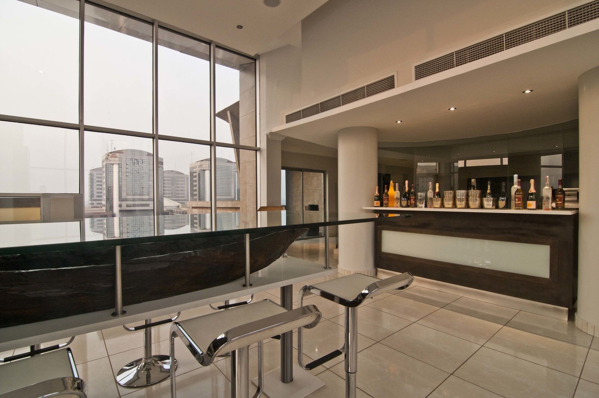 L'Eola Suites Abuja Esterno foto